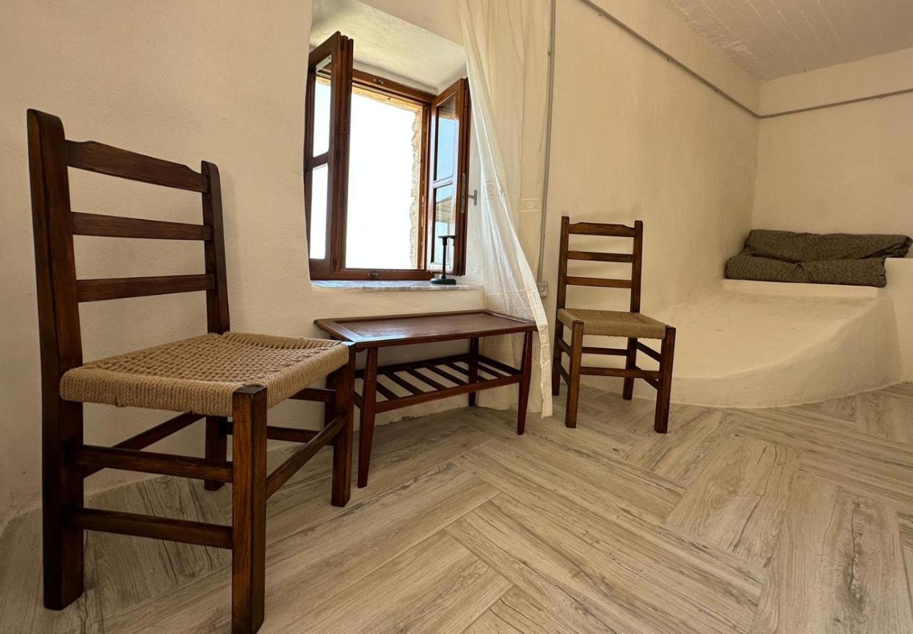 Amphora Guesthouse Himare Exterior foto